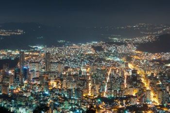 Venezuela is Under Attack! 27xJPEG, 13xAI