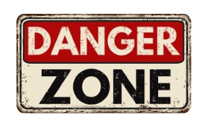 Vintage Rusty Metal Signs 41xAI