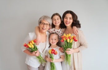 8 March Women's Day 18xAI, 7xPNG, 6xJPEG