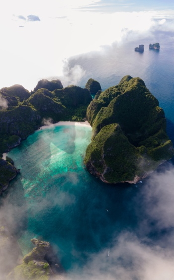 Famous Beaches #6, Maya Bay 25xJPEG