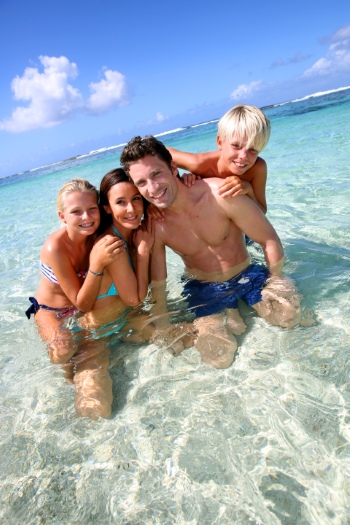 Children & Parents in the Countryside & on the Beach 25xJPG