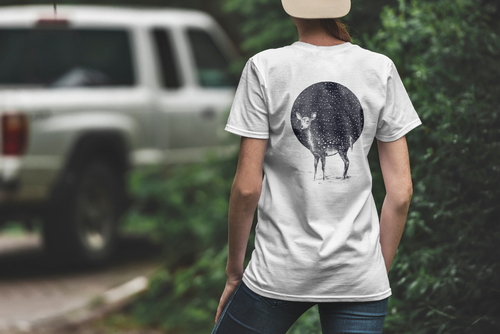 T-Shirt Mockup Female Model Adventure Scene 25