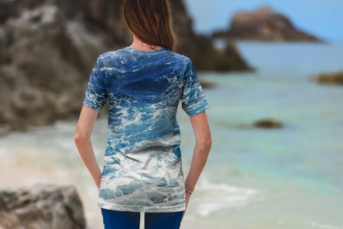 T-Shirt Mockup Female Model Vacation Scene 12