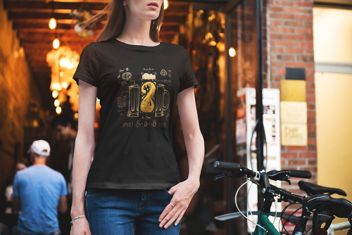 T-Shirt Mockup Female Model New York Scene 07