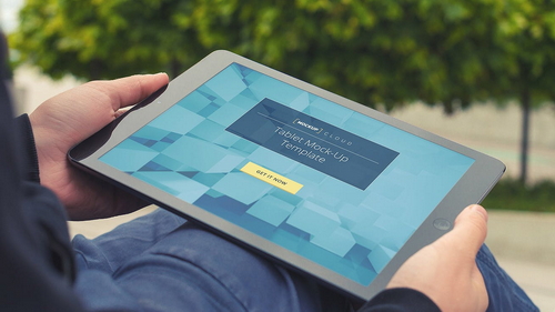 Tablet iPad Mockup Scene 05