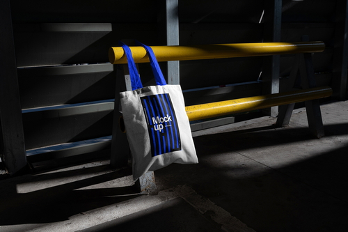 Tote Bag Branding Mockup Scene Raw-01-04