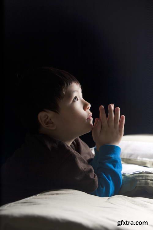 Praying People 35xJPG