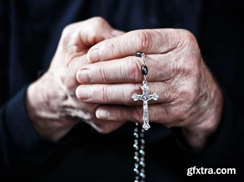 Praying People 35xJPG