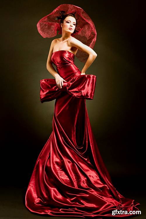 Attractive Girls 25xJPG