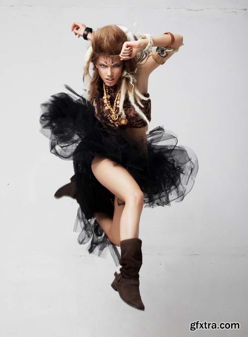 Attractive Girls 25xJPG