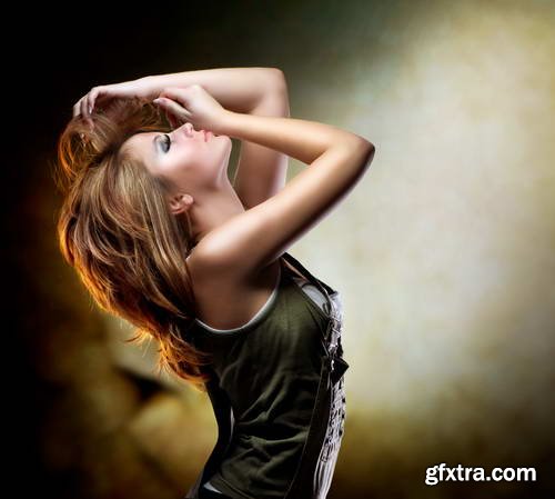 Attractive Girls 25xJPG