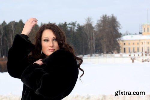 Collection of beautiful girls in fur coats #2-25 UHQ Jpeg