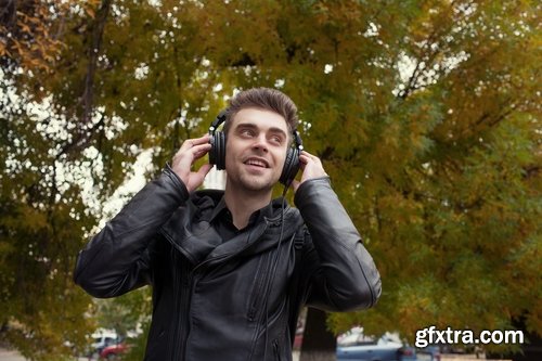 Collection of people listening to music 25 UHQ Jpeg