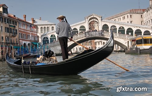 Collection of the most beautiful places in Venice gondola sea sliding bridge house in water 25 HQ Jpeg