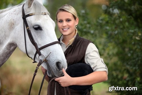 Collection of a beautiful girl and a horse steed 25 HQ Jpeg