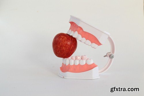 Teeth and apple