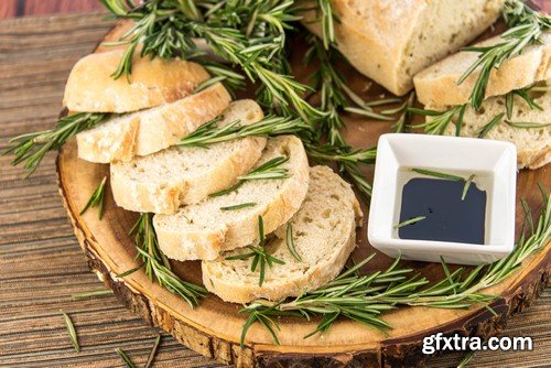Olive oil and bread