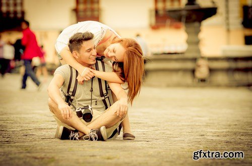 Loving Couple on Travel - 5 UHQ JPEG