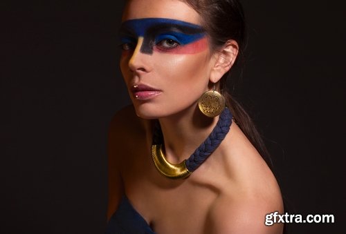 Collection of American Indian girl woman with feathers on the head 25 HQ Jpeg Collection of American Indian girl woman with feathers on the head 25 HQ Jpeg