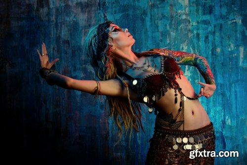 Collection of American Indian girl woman with feathers on the head 25 HQ Jpeg Collection of American Indian girl woman with feathers on the head 25 HQ Jpeg