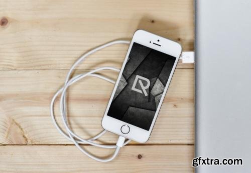 CreativeMarket Relineo iPhone Mock-up#5 595989