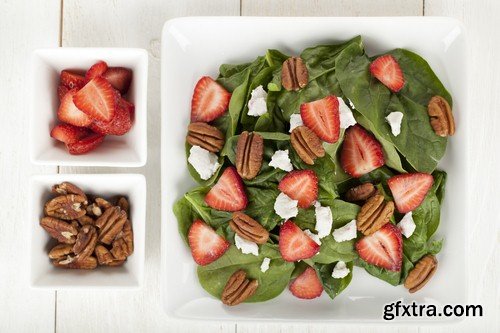 Spinach with strawberries and nuts - 5 UHQ JPEG