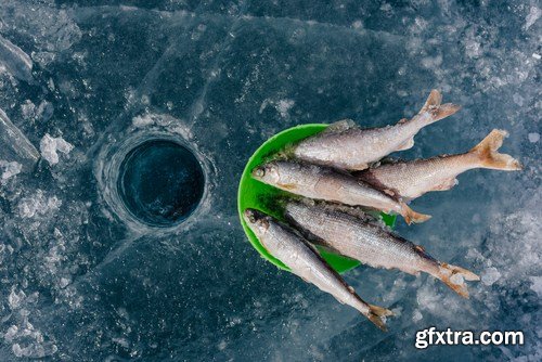 Winter Fishing 24xJPG