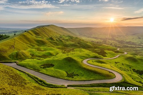 Asphalt road towards the town of the desert journey 25 HQ Jpeg