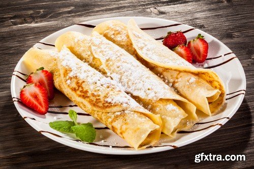 Pancakes with strawberries 1 - 5 UHQ JPEG