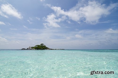 Island in an ocean of tropical forest Palm Beach Resort Sea 25 HQ Jpeg