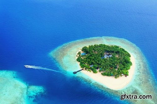 Island in an ocean of tropical forest Palm Beach Resort Sea 25 HQ Jpeg