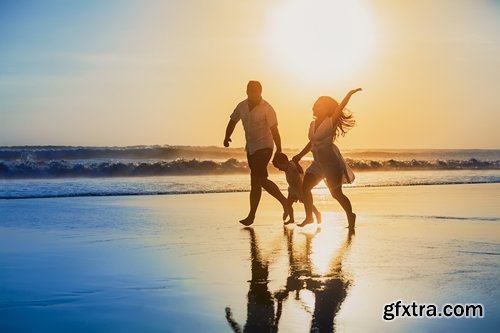 Sports Training Running on the Sand Beach Sea Ocean 25xJPG Sports Training Running on the Sand Beach Sea Ocean 25xJPG