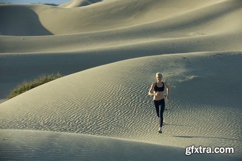 Sports Training Running on the Sand Beach Sea Ocean 25xJPG Sports Training Running on the Sand Beach Sea Ocean 25xJPG