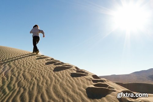 Sports Training Running on the Sand Beach Sea Ocean 25xJPG Sports Training Running on the Sand Beach Sea Ocean 25xJPG