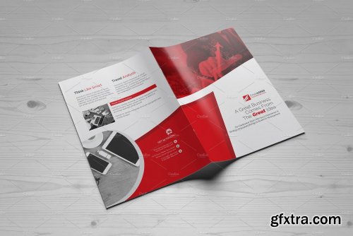 CreativeMarket Bi Fold Brochure 2074273