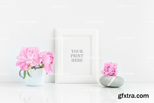 CreativeMarket Bundle - Frame mock up peonies vol.1 1996324