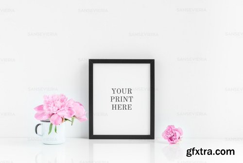 CreativeMarket Bundle - Frame mock up peonies vol.1 1996324