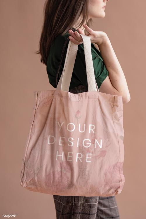 Woman with a tote bag mockup - 1216472