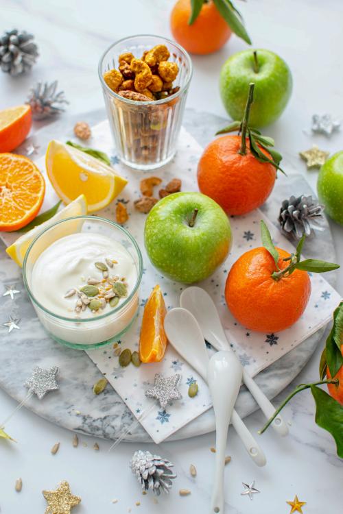 Citrus yogurt with caramelized nuts menu - 2049763