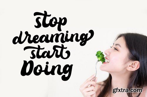 Rösti Creamy - Bold Script Font