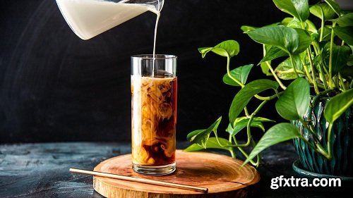 Cold Brew Coffee Swirl: Tips for Capturing the Perfect Pour