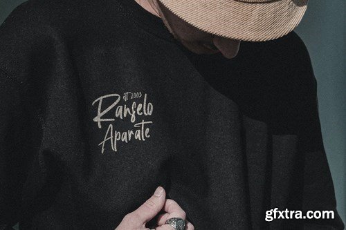 Agustine Roland - Signature Handwritten Font