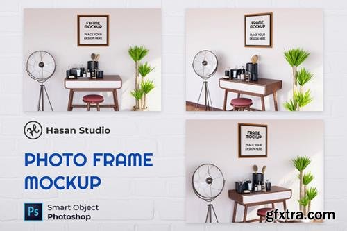 Blank Photo Frame Mockup - Nuzie ZBDWAGX
