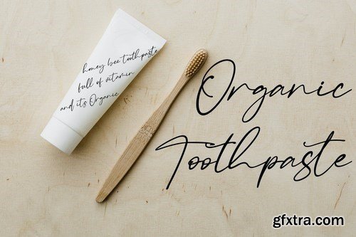 Raliscka Handwritten Script Font