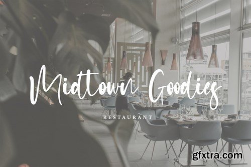 Majorette - Elegant Calligraphy Font