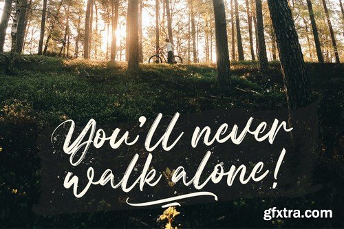 Celline Fram - Textured Brush Font