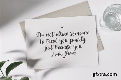 Calamity – Handwriting Script Font