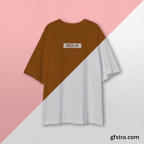 Oversize t-shirt mockup