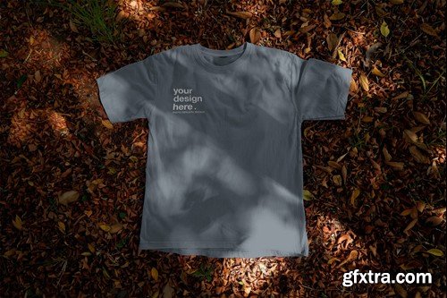 T-shirt Mockup 8TZJAWL