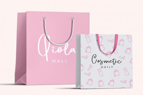 Delucy - Playful Handwritten Script Font